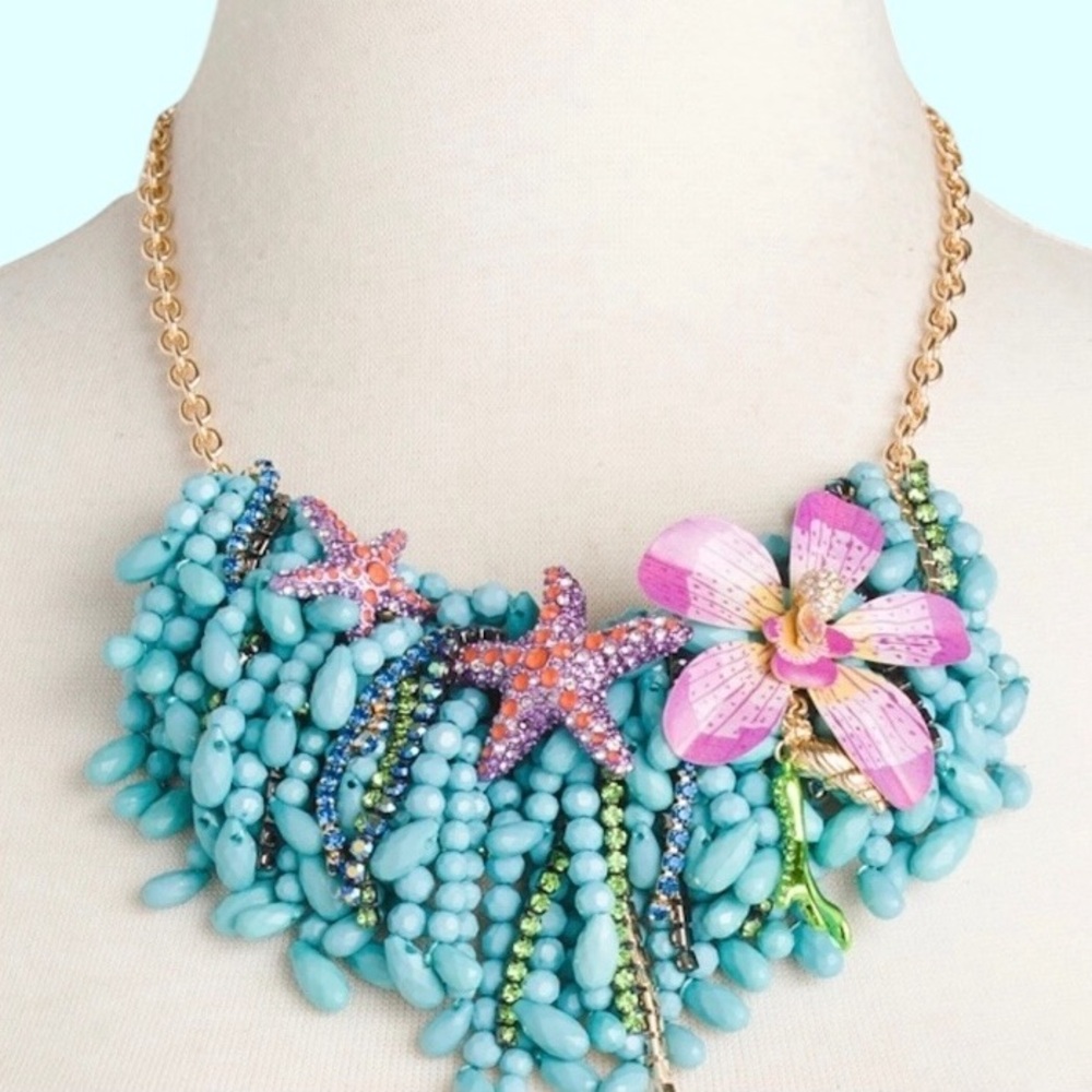 BETSEY JOHNSON Mermaid Jewels Sea Life Starfish & Orchid Beaded Bib Necklace NWT